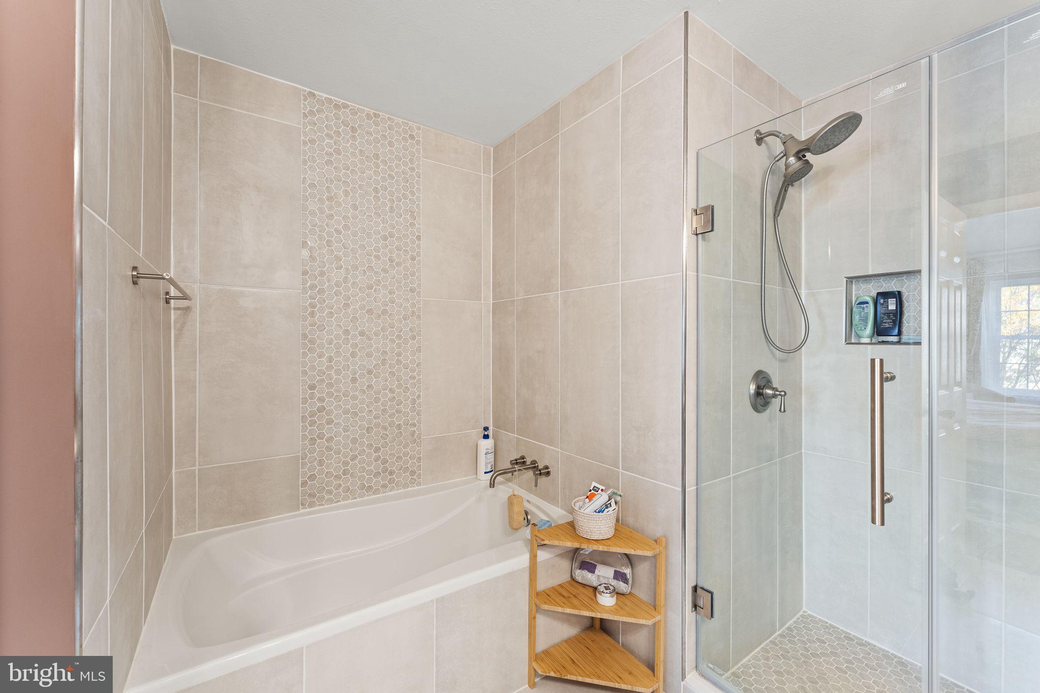 4094 Fountainside Ln