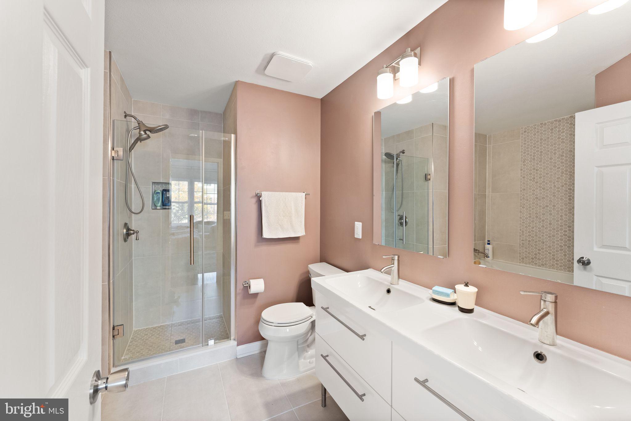 4094 Fountainside Ln