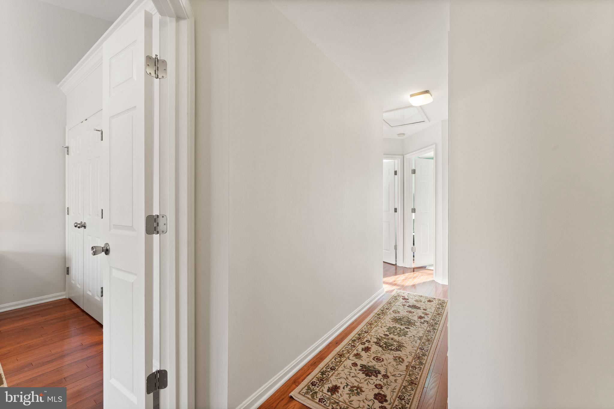 4094 Fountainside Ln