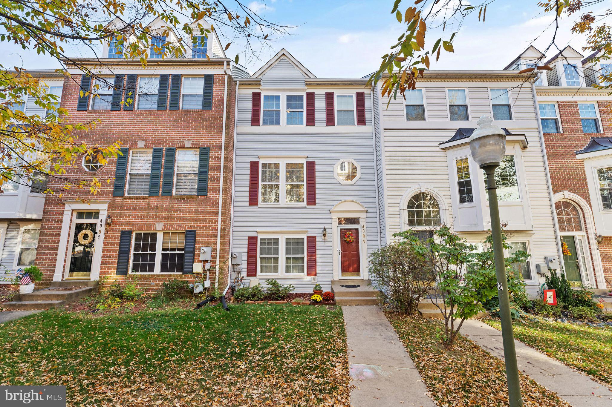 4094 Fountainside Ln