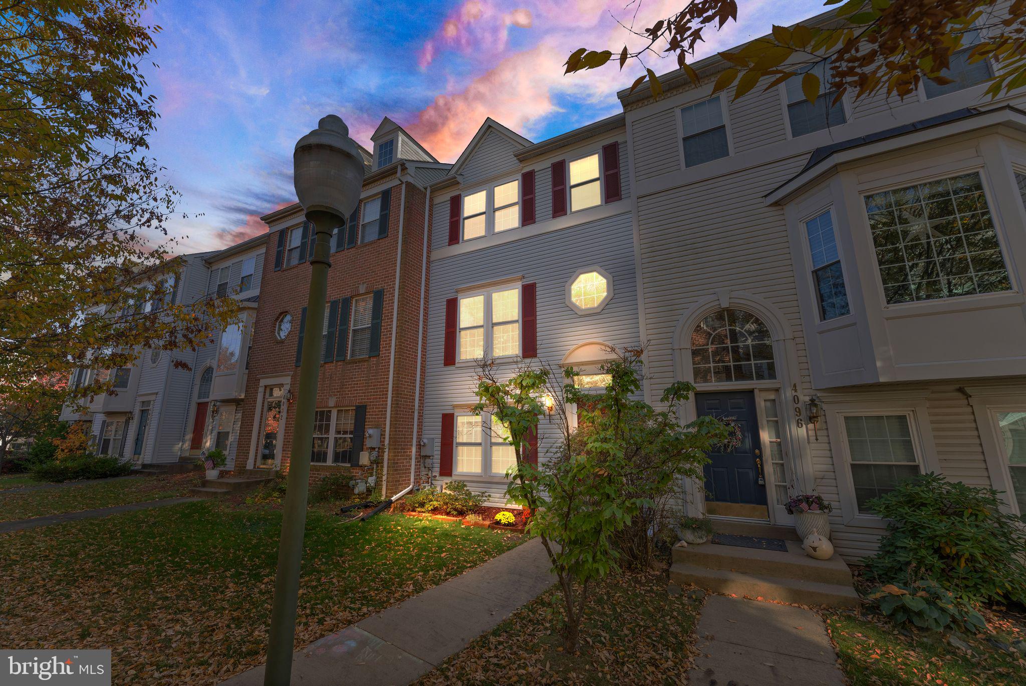 4094 Fountainside Ln