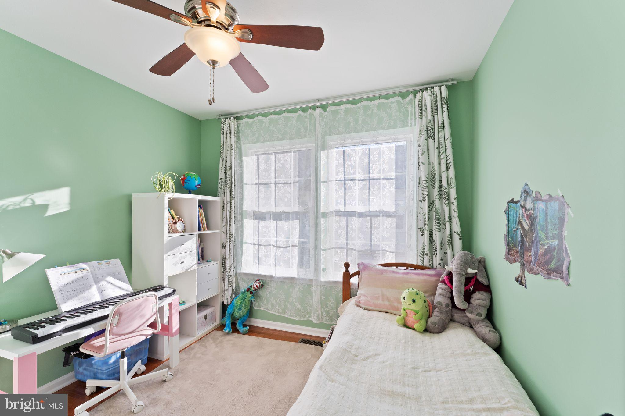 4094 Fountainside Ln