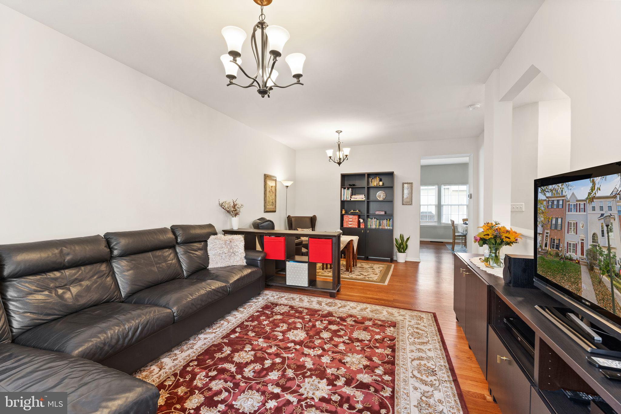 4094 Fountainside Ln