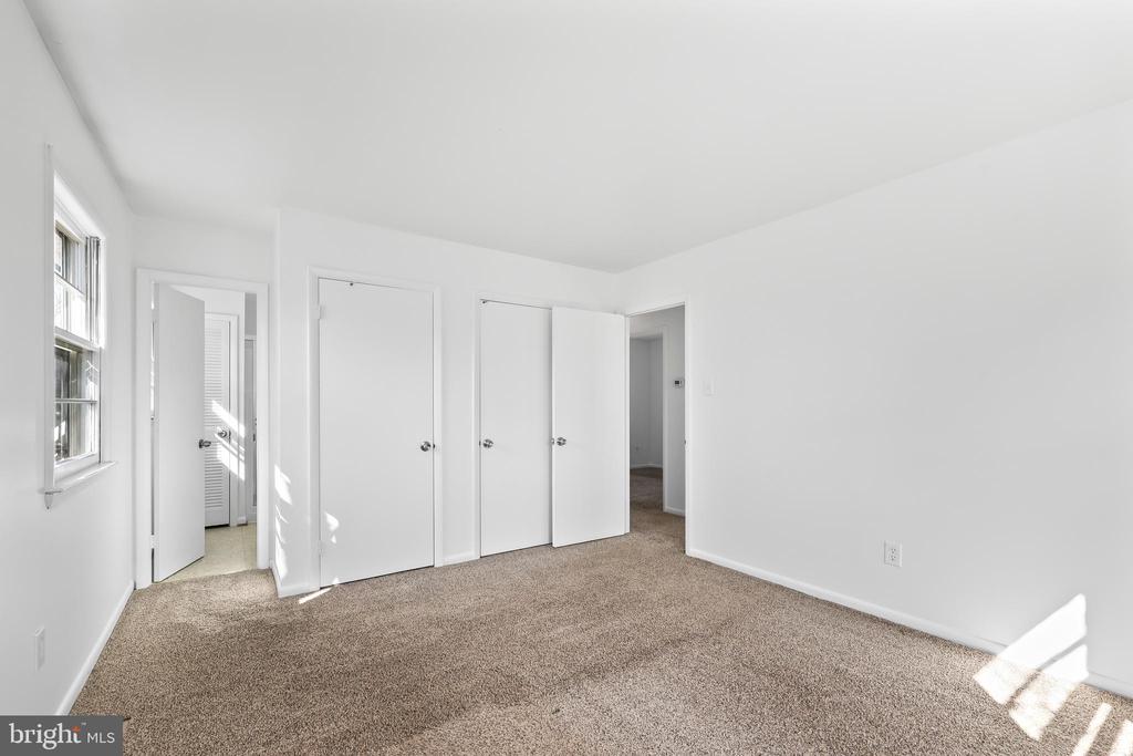 1265 Redwood Ct