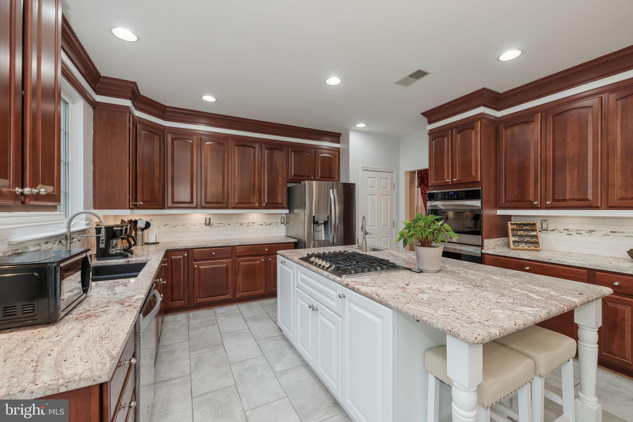 7226 Lyndam Hill Cir