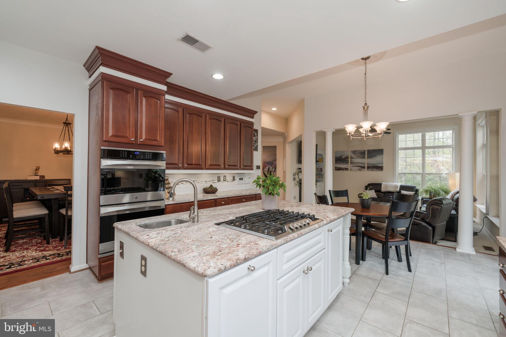 7226 Lyndam Hill Cir