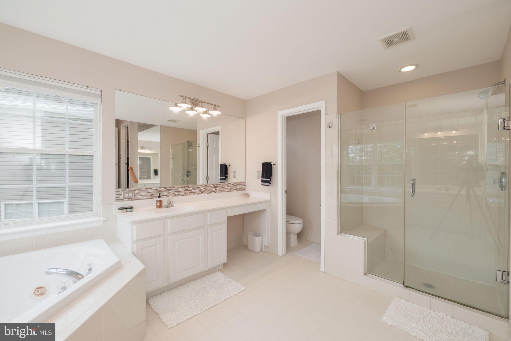 7226 Lyndam Hill Cir