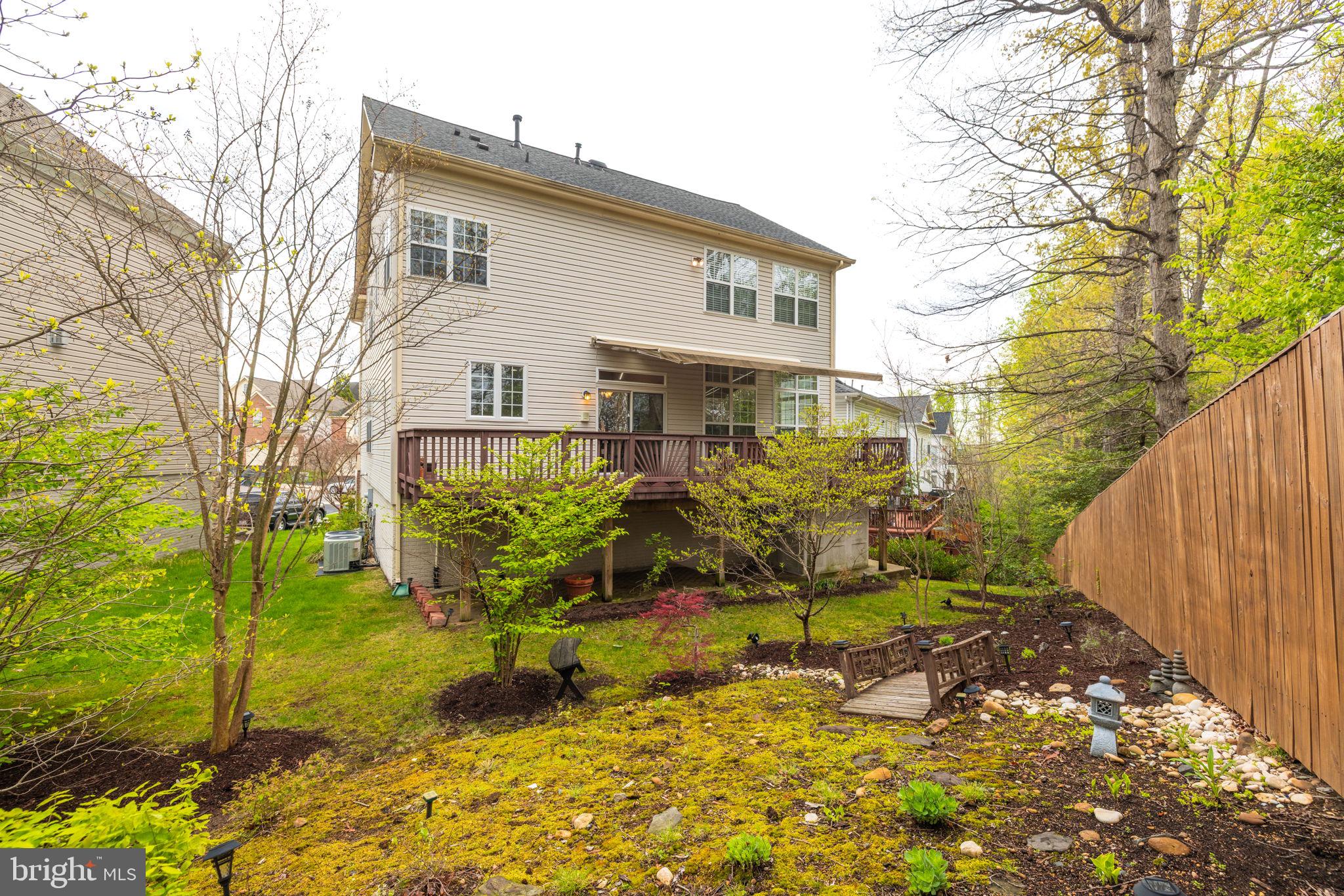 7226 Lyndam Hill Cir