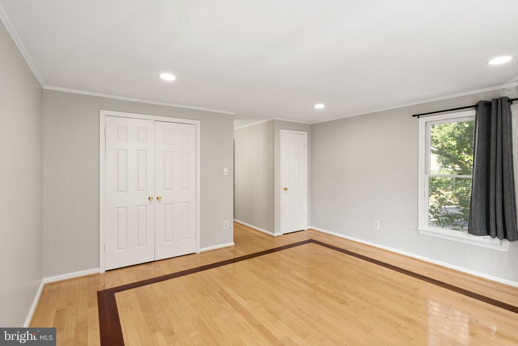 1700 QUIETREE DRIVE