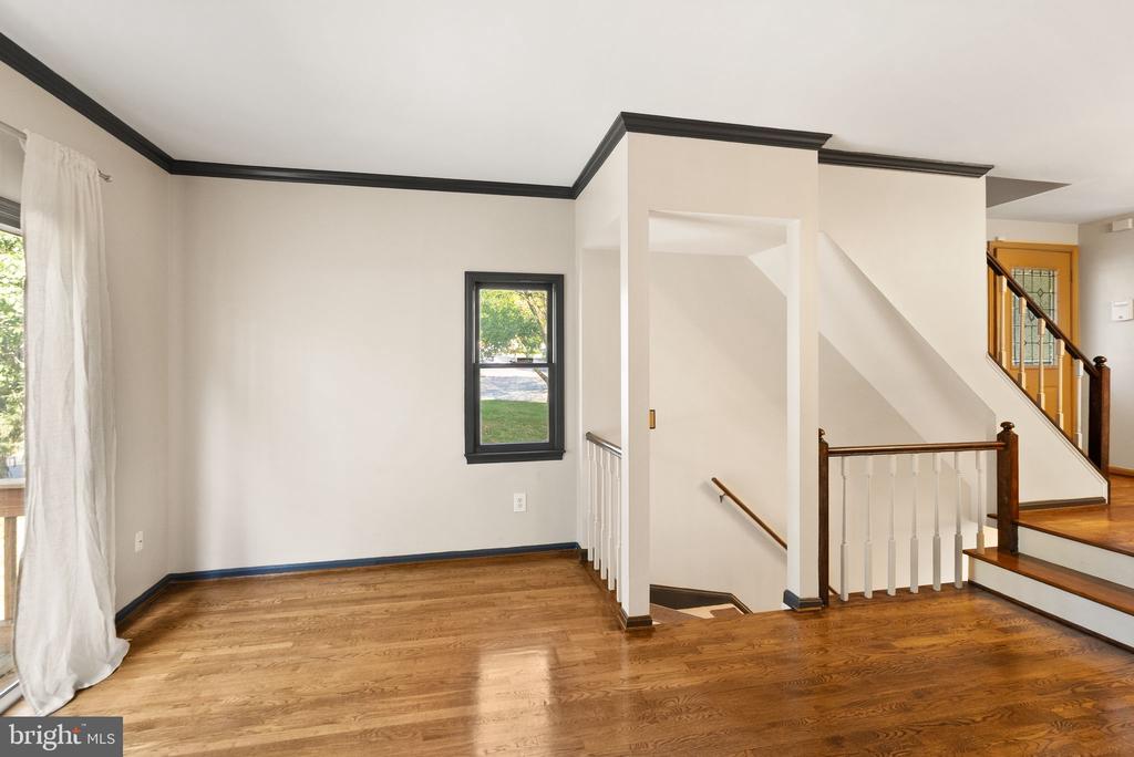1700 QUIETREE DRIVE