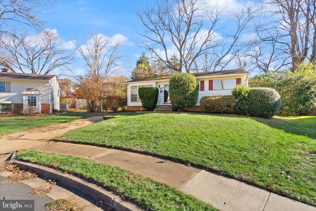 1412 PATRICK CIRCLE SW