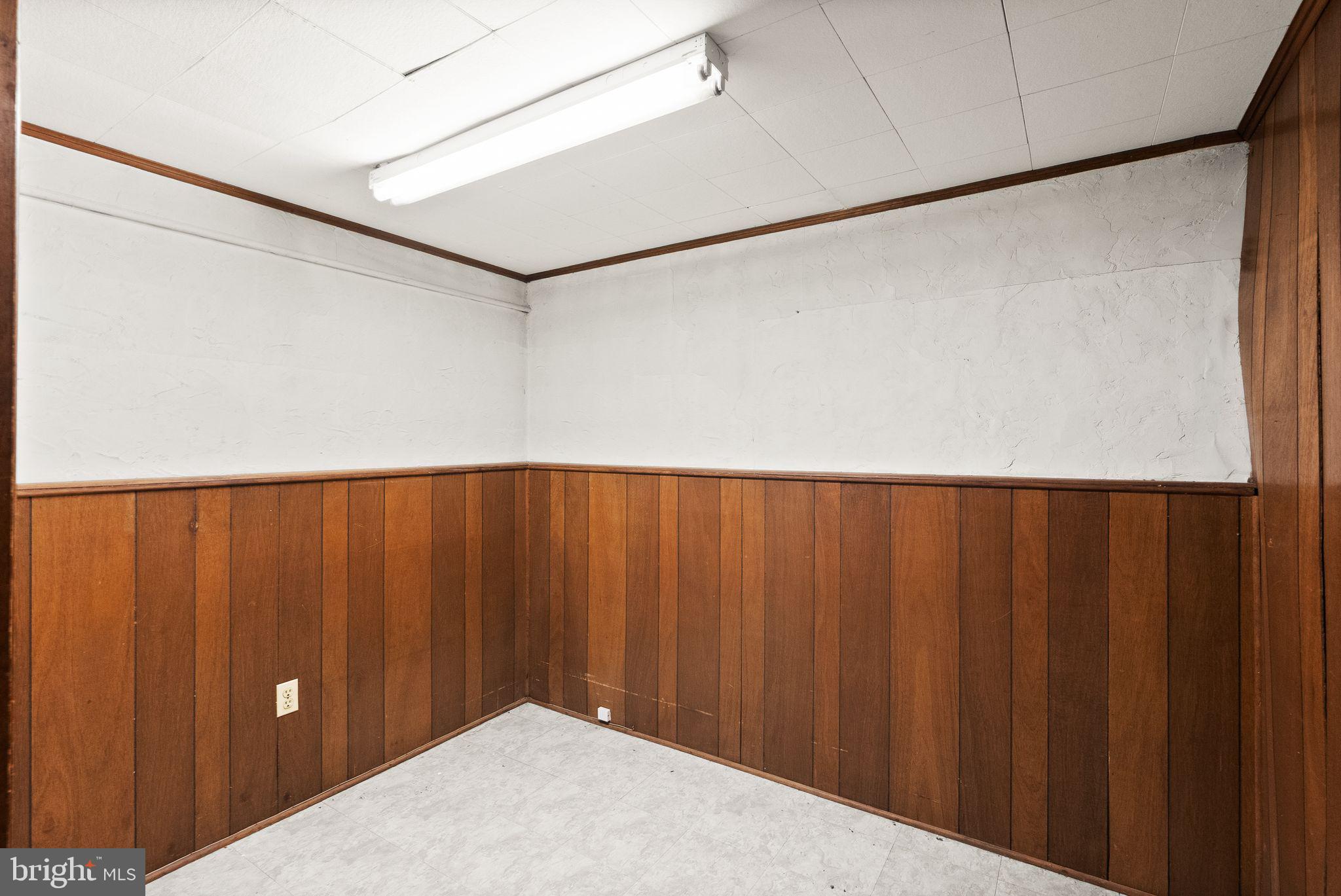 1412 PATRICK CIRCLE SW