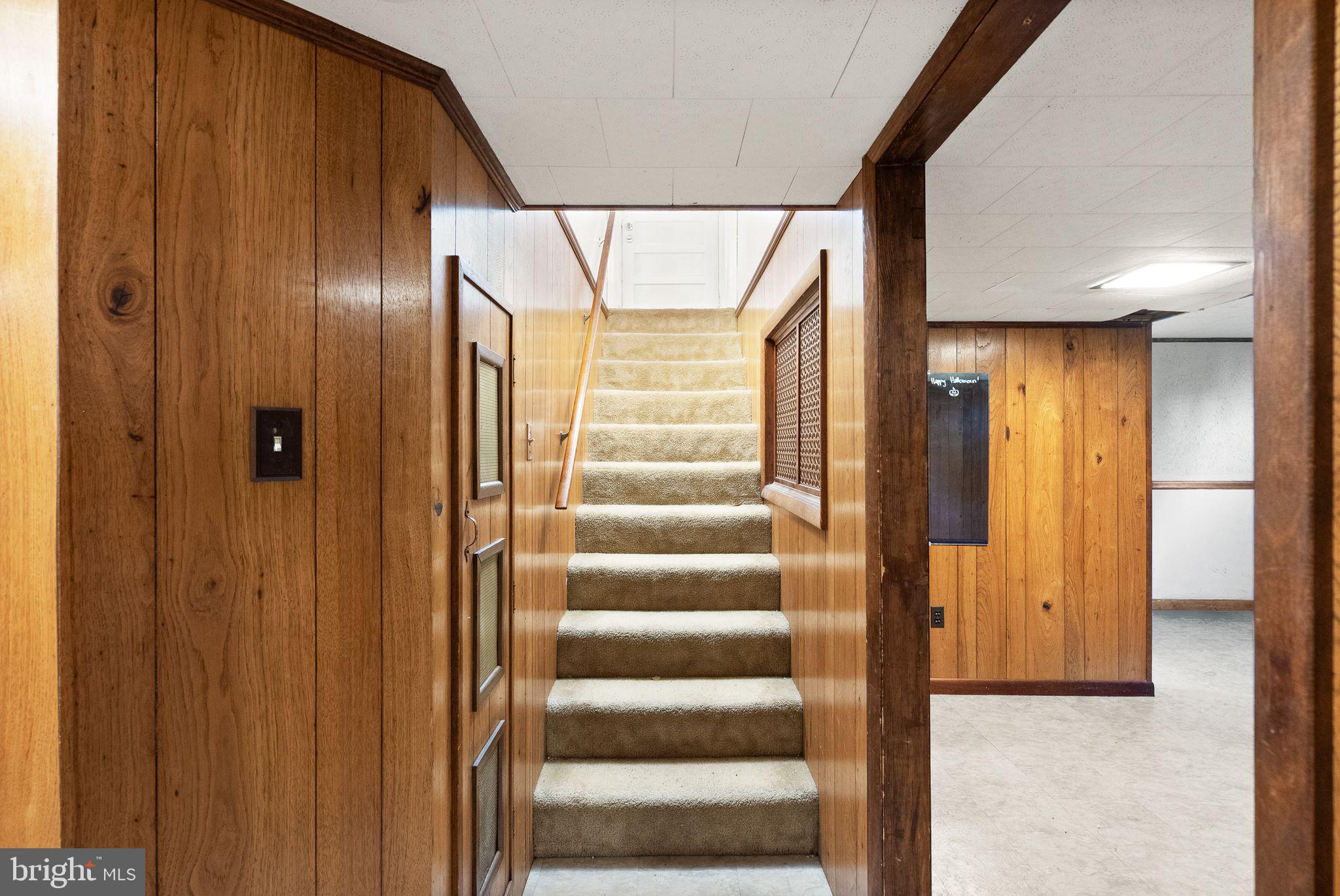 1412 PATRICK CIRCLE SW