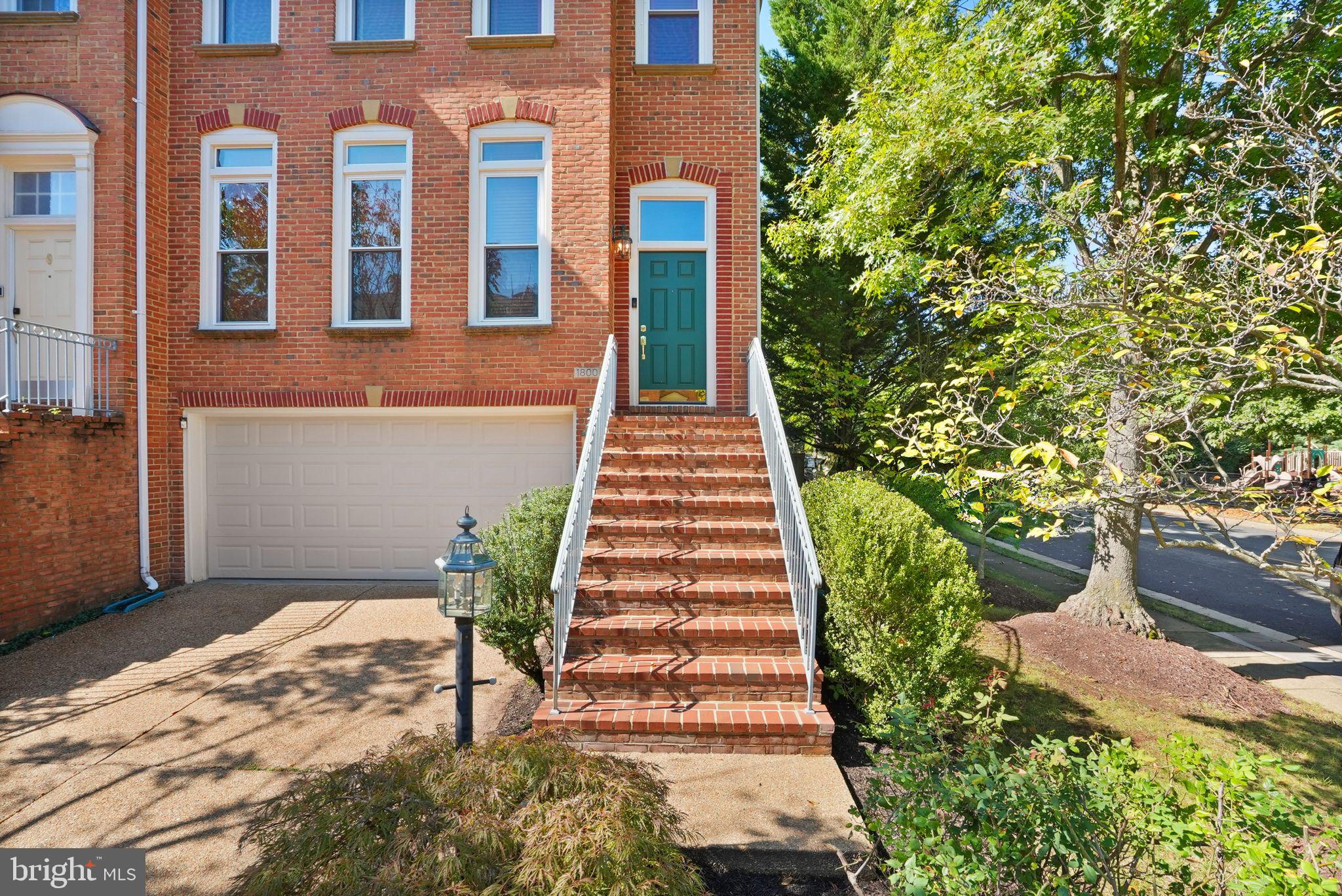 1800 BRENTRIDGE STREET