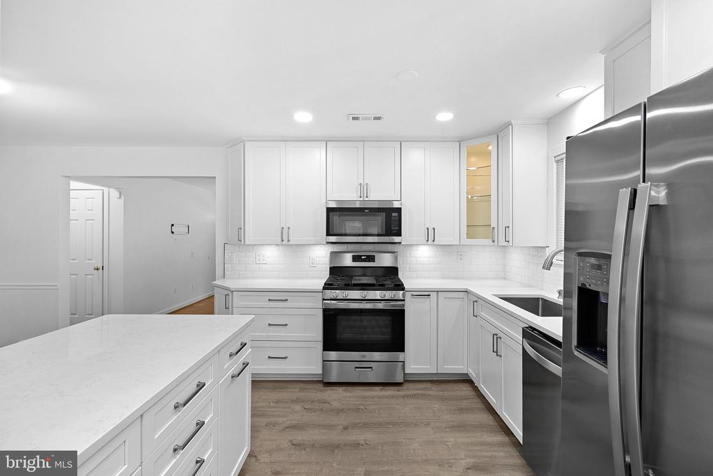 7408 MASONVILLE DRIVE