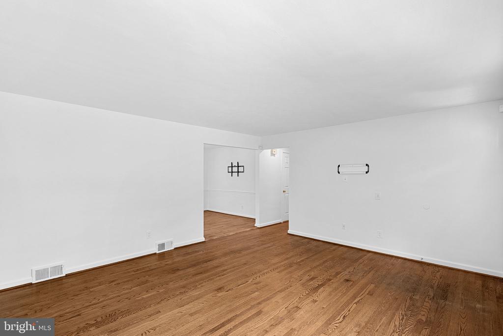 7408 MASONVILLE DRIVE