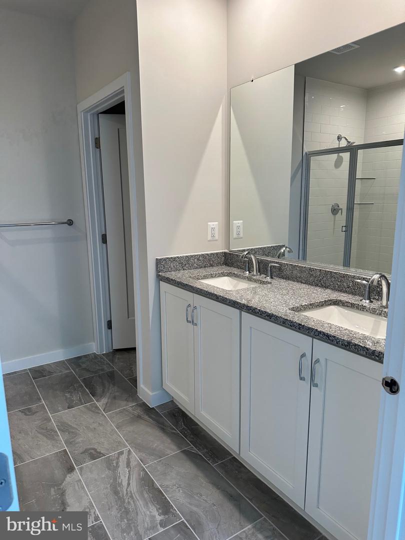 22272 Rivanna Shore Ter