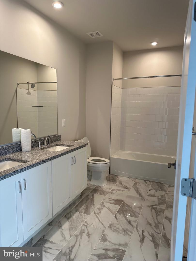 22272 Rivanna Shore Ter