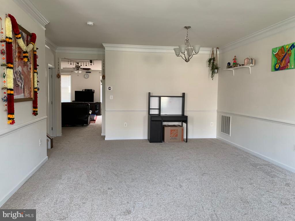 42841 Edgegrove Heights Ter