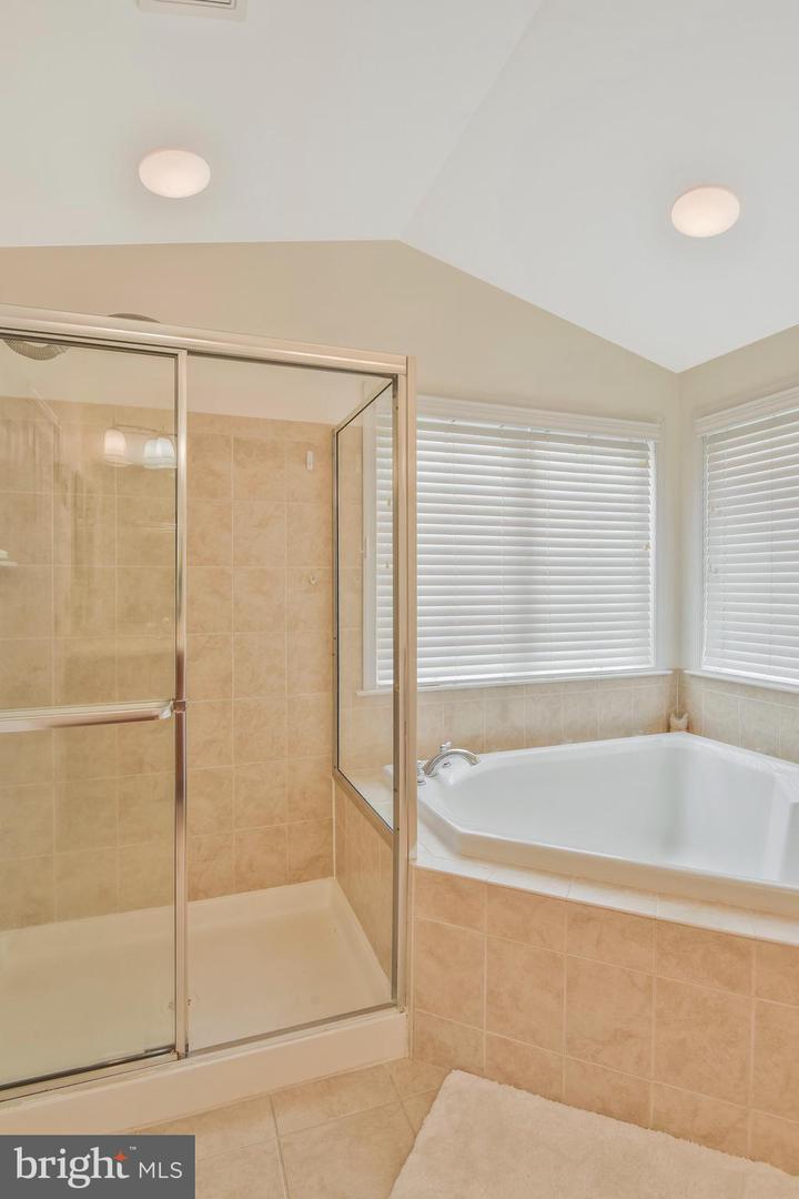 42048 Angel Arch Ter