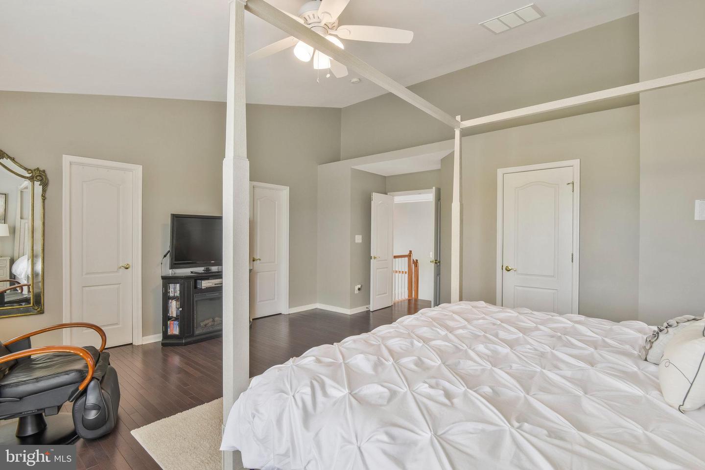 42048 Angel Arch Ter