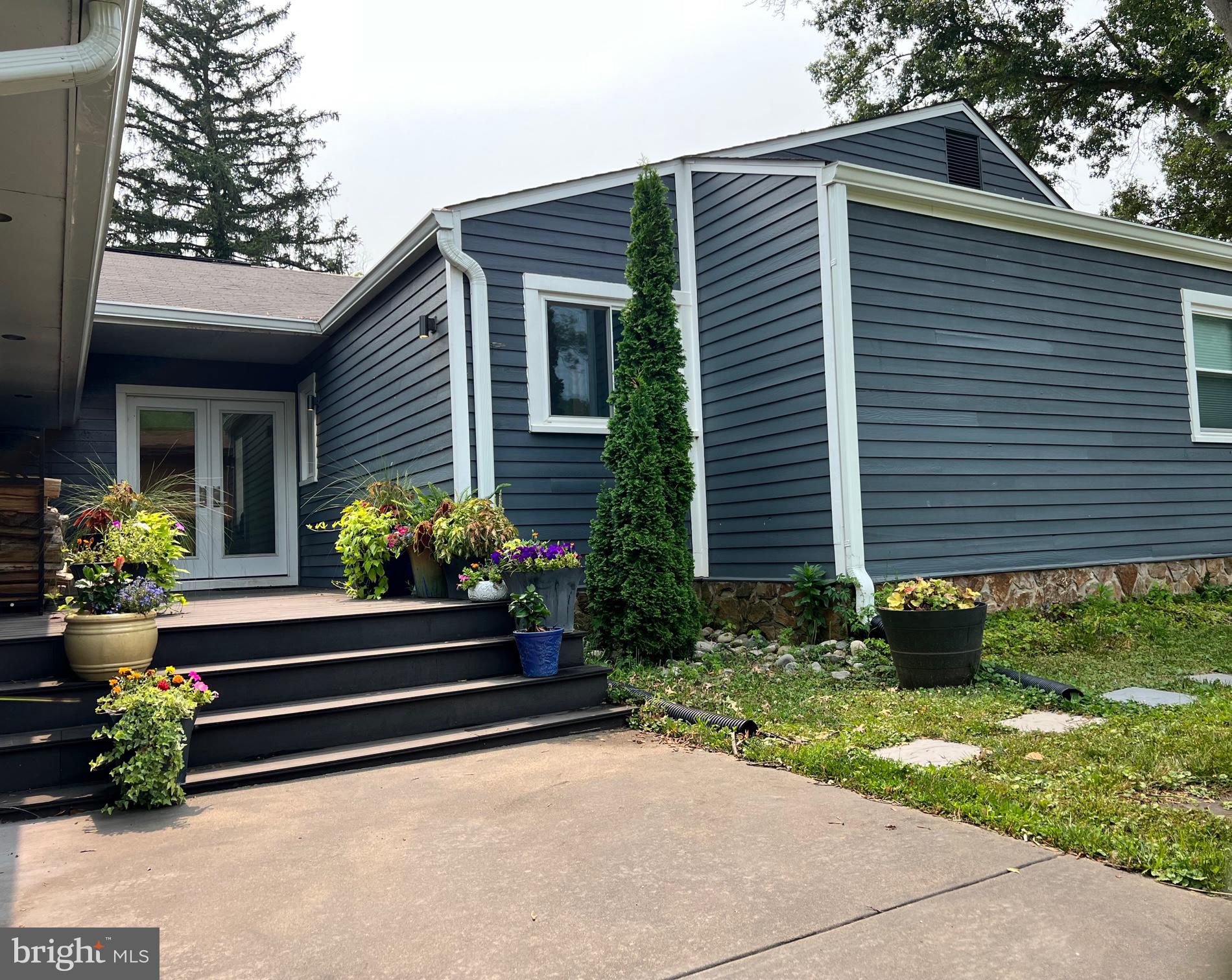 19386 Youngs Cliff Rd