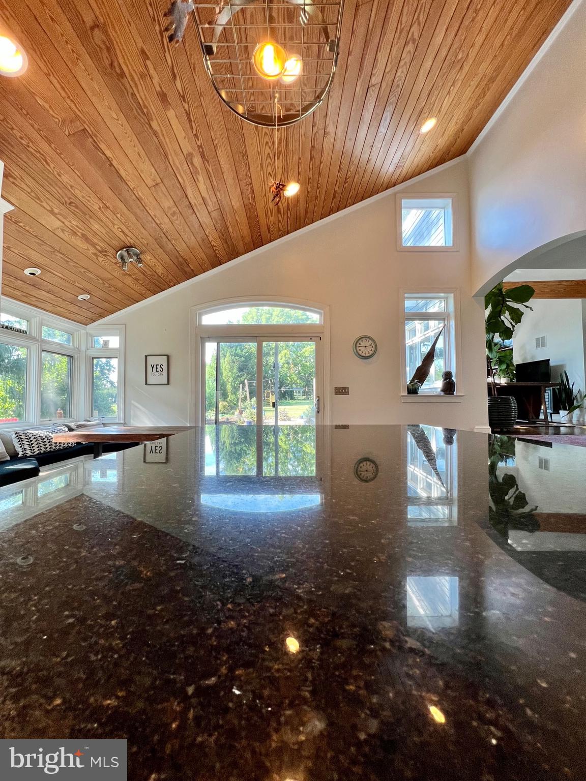 19386 Youngs Cliff Rd