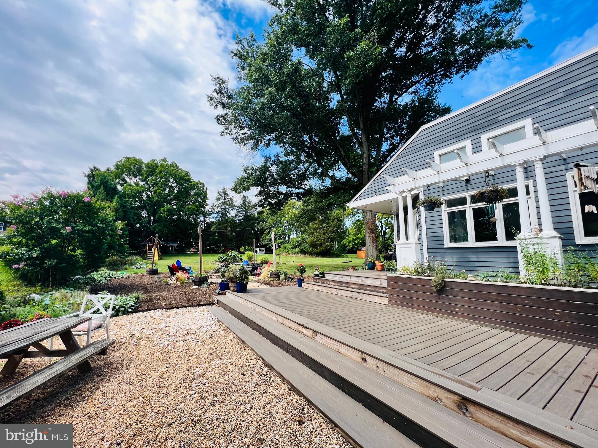 19386 Youngs Cliff Rd