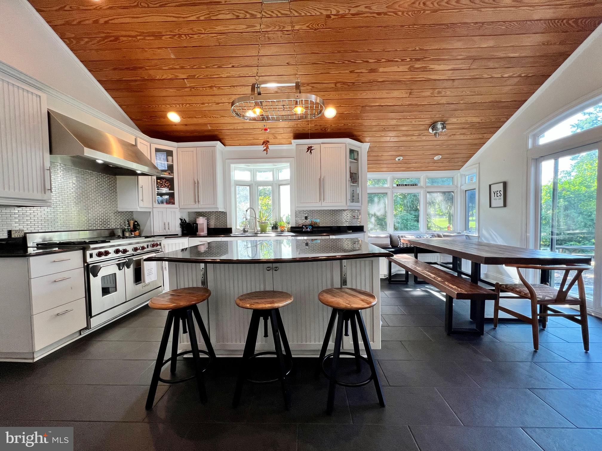 19386 Youngs Cliff Rd