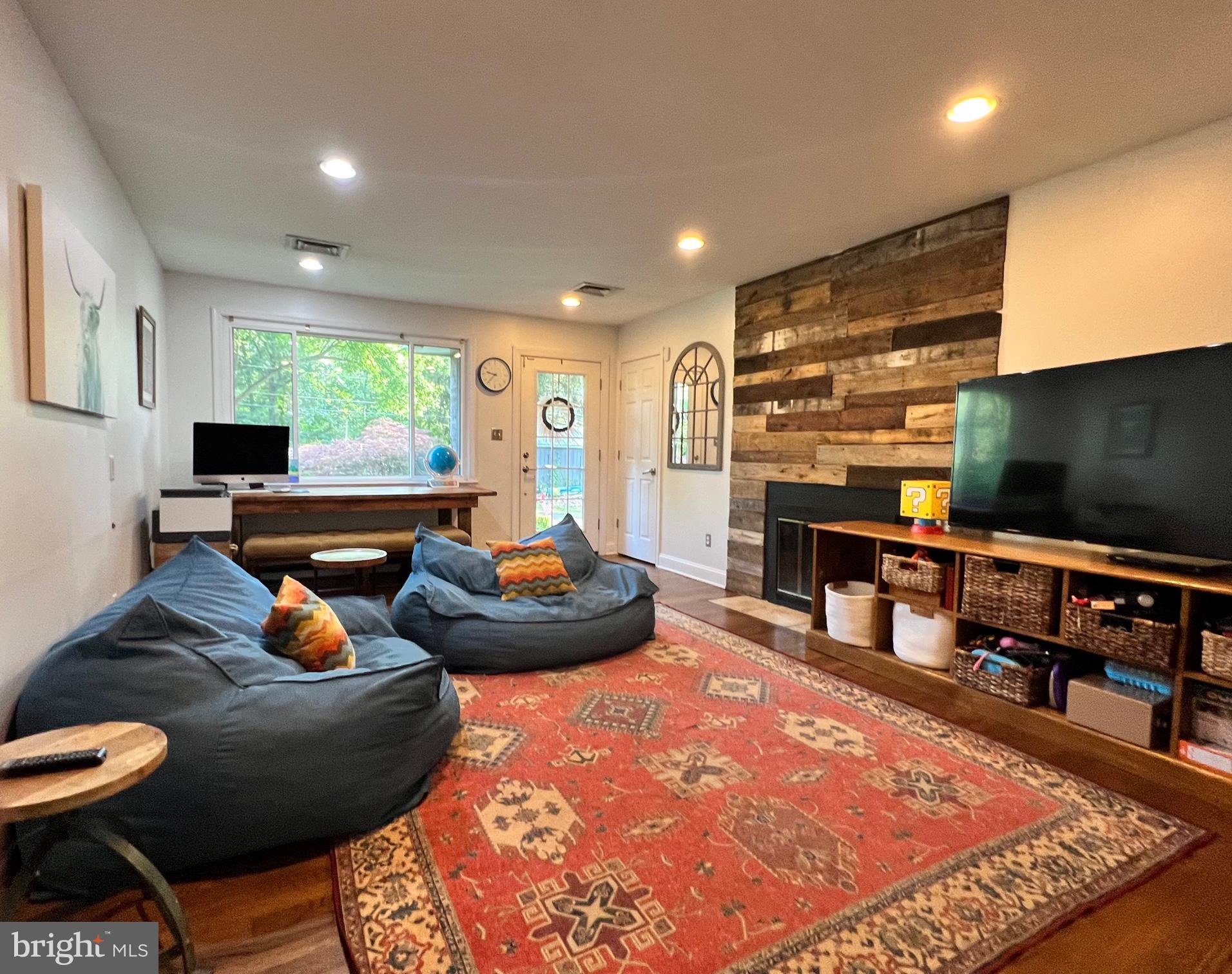 19386 Youngs Cliff Rd