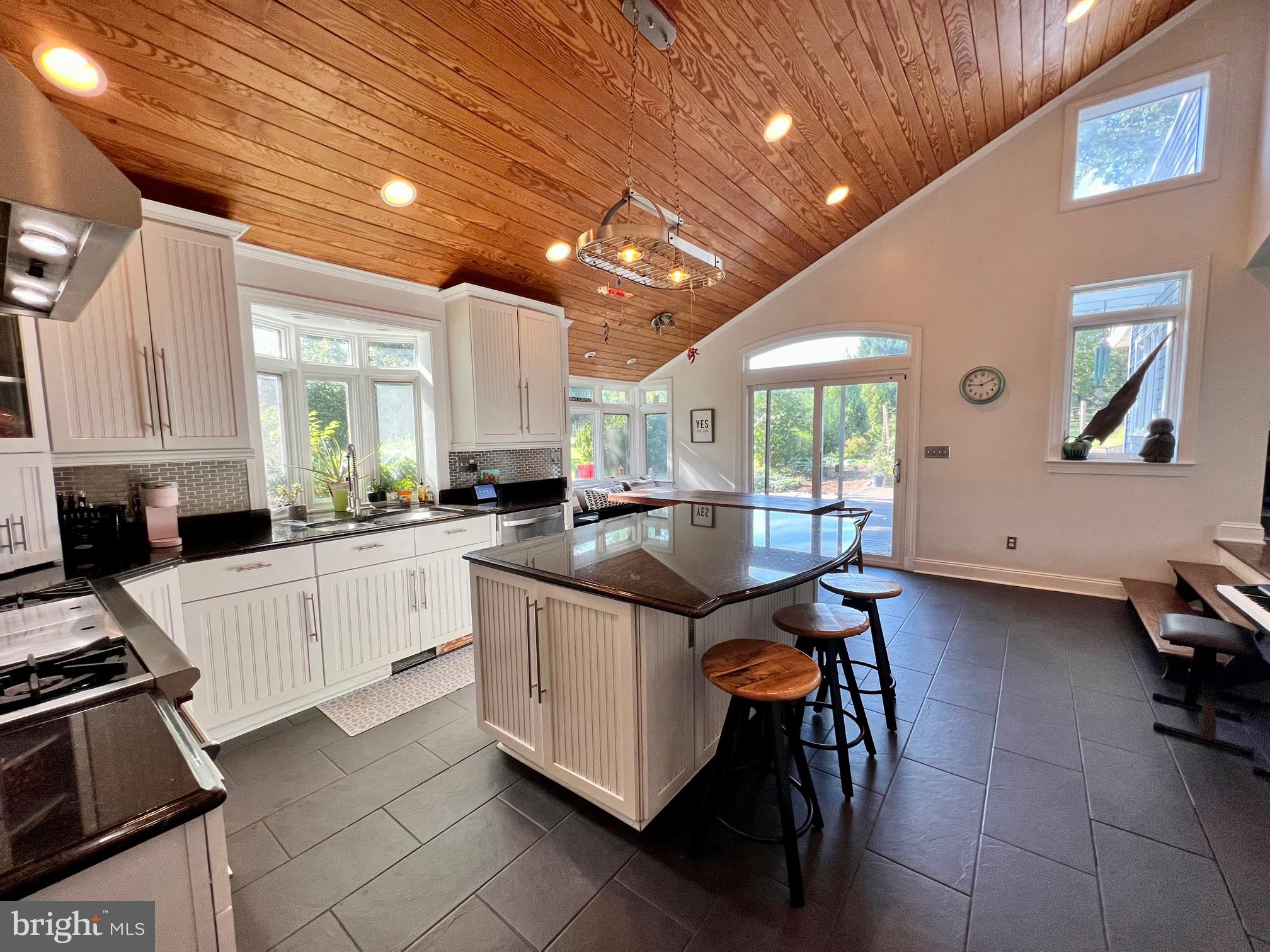 19386 Youngs Cliff Rd