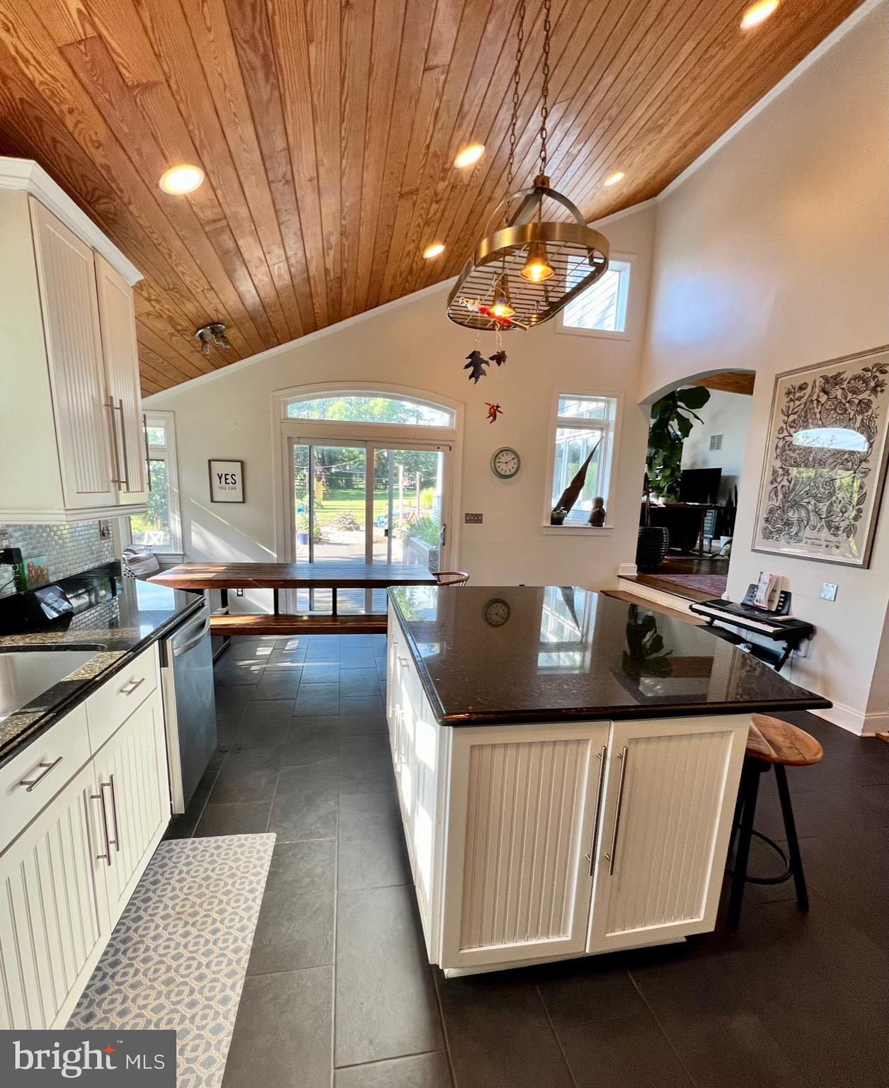 19386 Youngs Cliff Rd