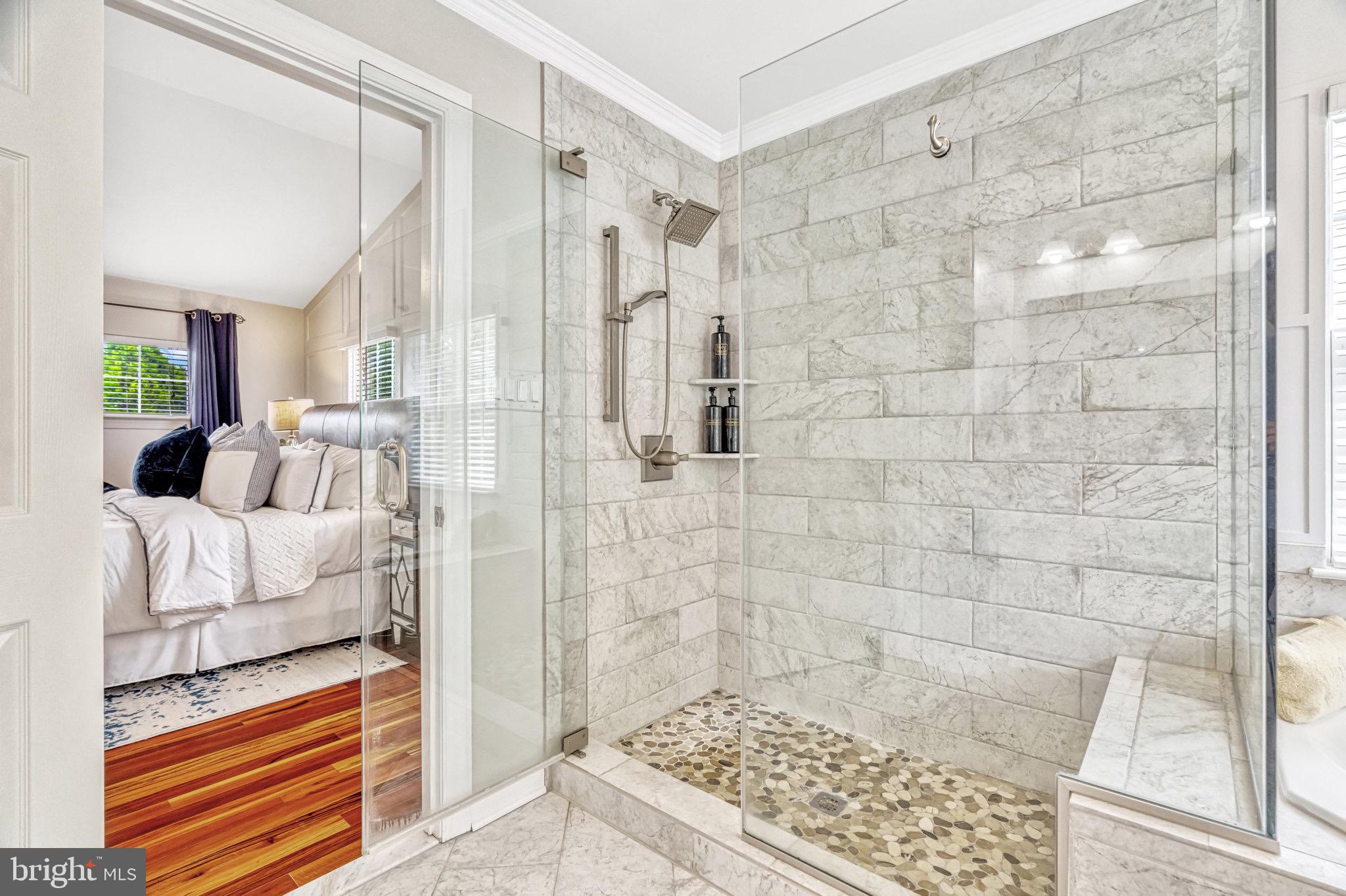 20873 Great Falls Forest Dr