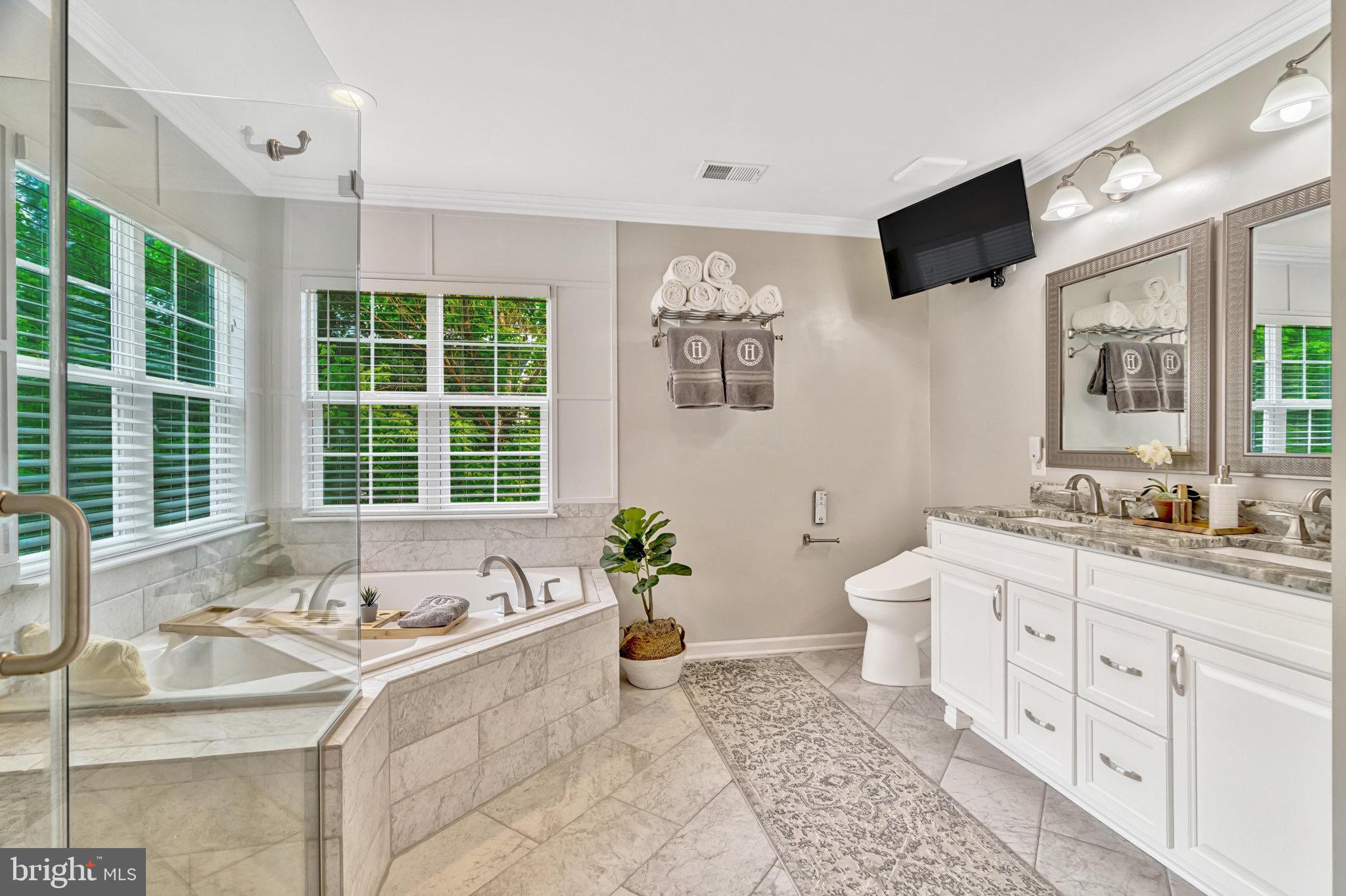 20873 Great Falls Forest Dr