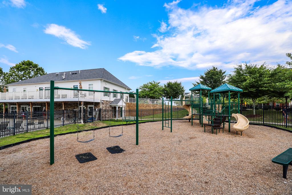 21067 Stone Bluff Ter