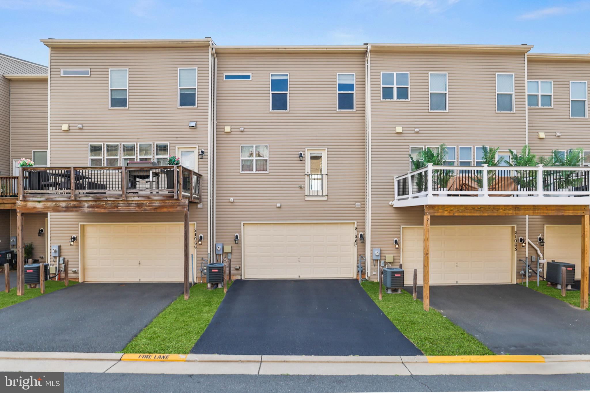 21067 Stone Bluff Ter