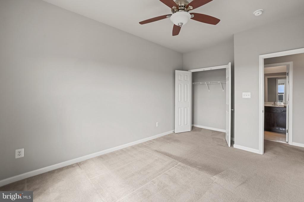 21067 Stone Bluff Ter
