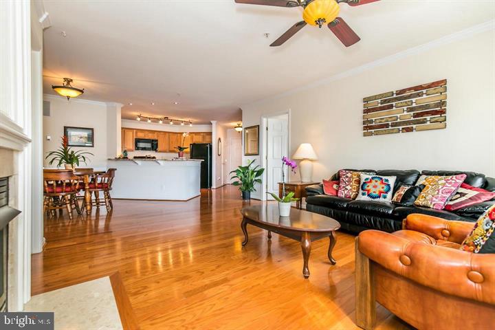 21875 RAILWAY TER #200