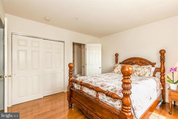 21875 RAILWAY TER #200