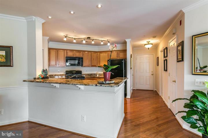 21875 RAILWAY TER #200