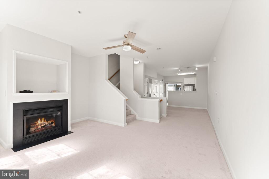 42427 Goldenseal Sq