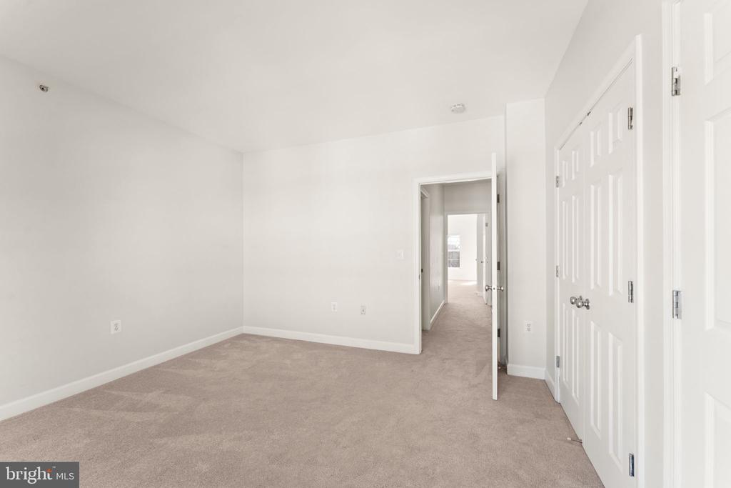 42427 Goldenseal Sq