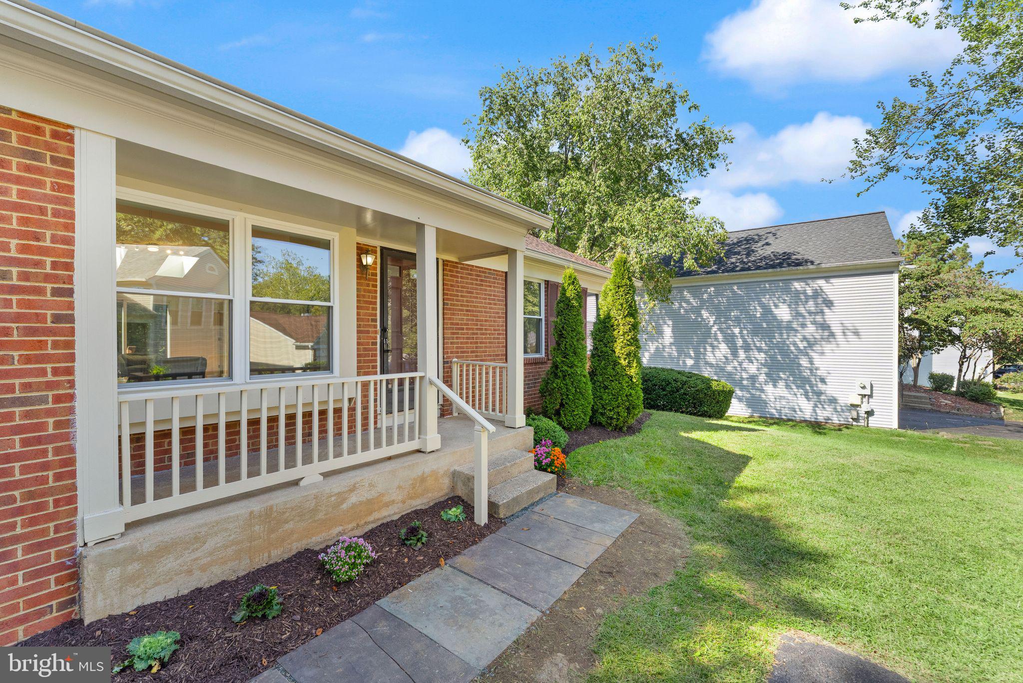 16 WORTHINGTON COURT