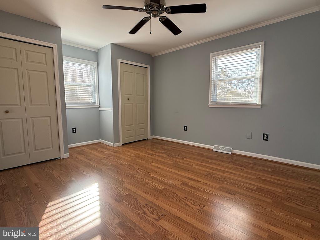 19560 SMITH CIRCLE