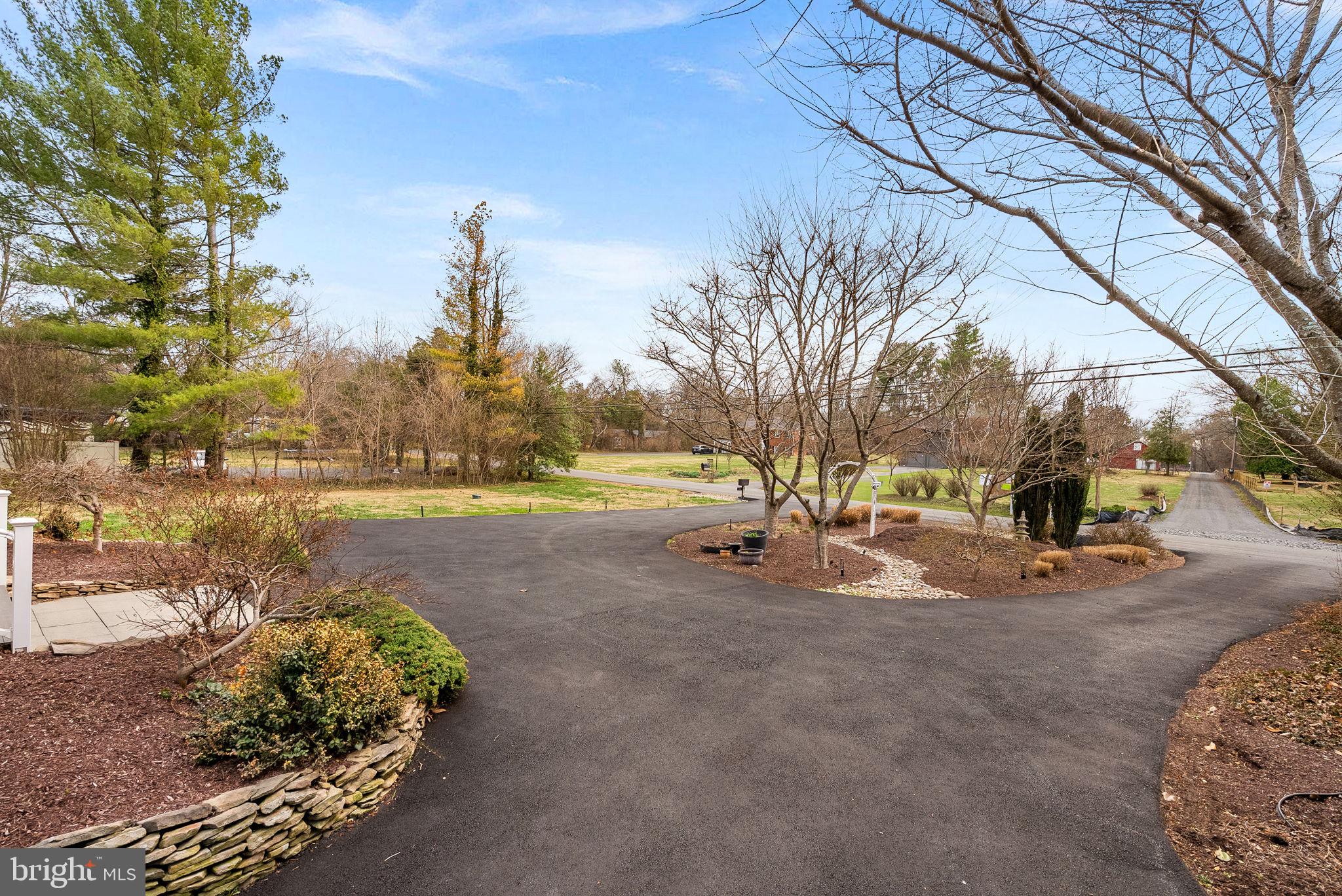 19451 YOUNGS CLIFF ROAD