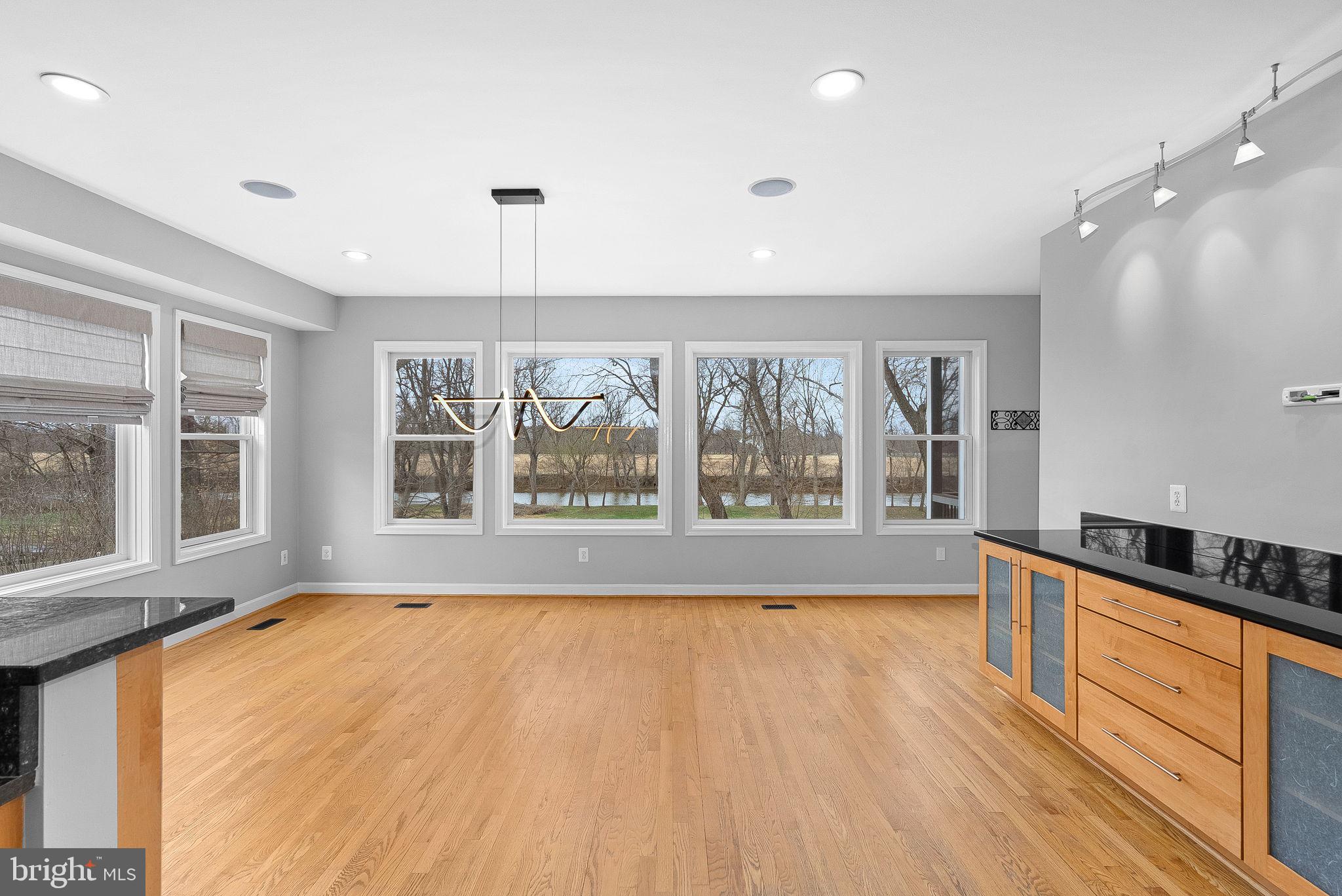 19451 YOUNGS CLIFF ROAD