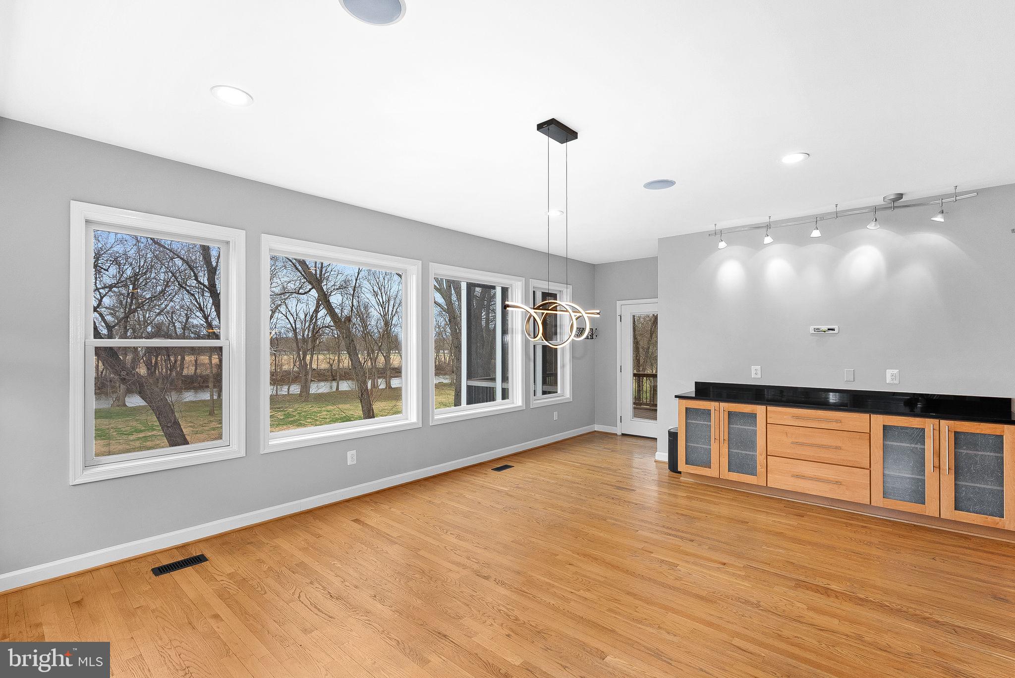 19451 YOUNGS CLIFF ROAD