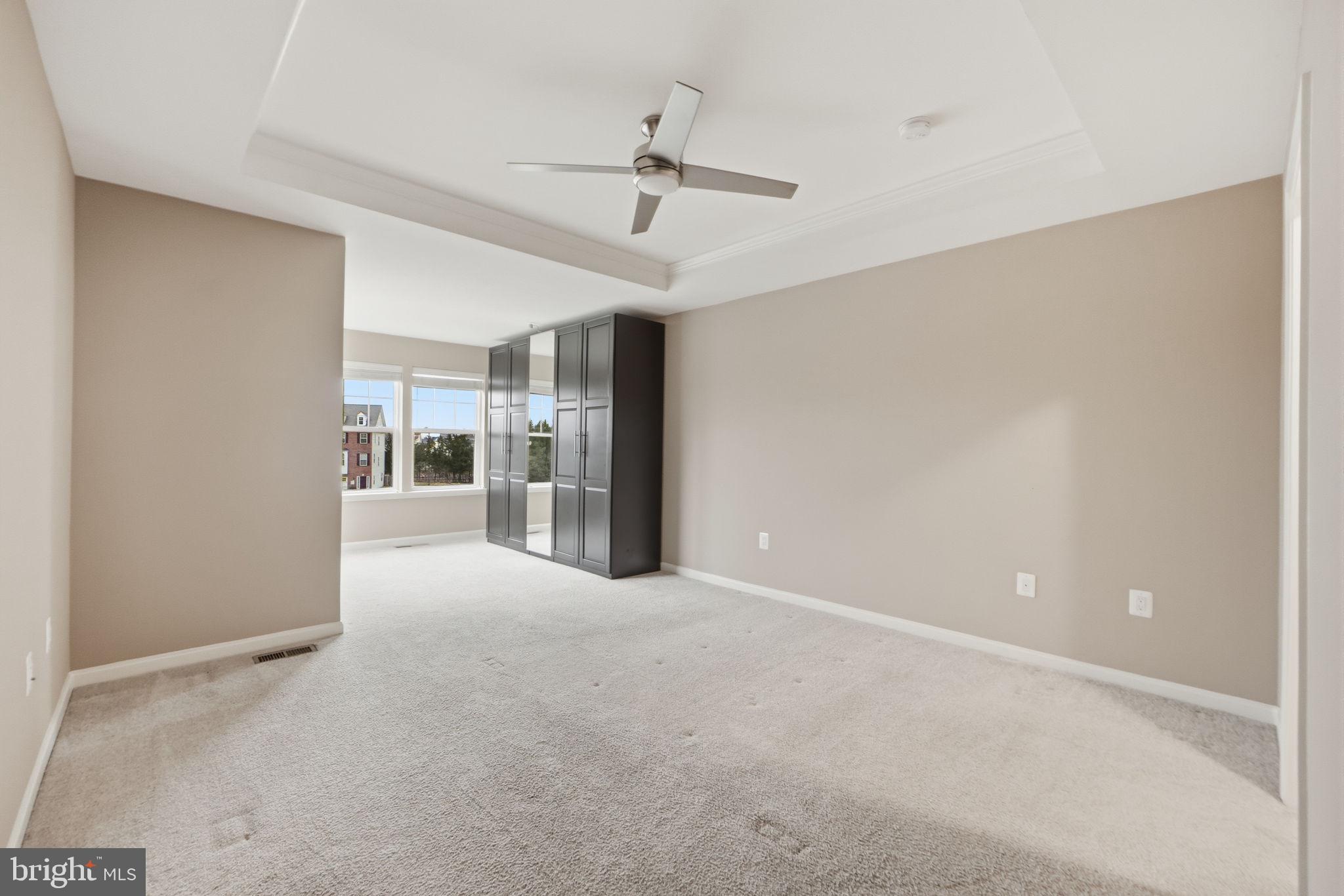 43593 MIRROR TERRACE