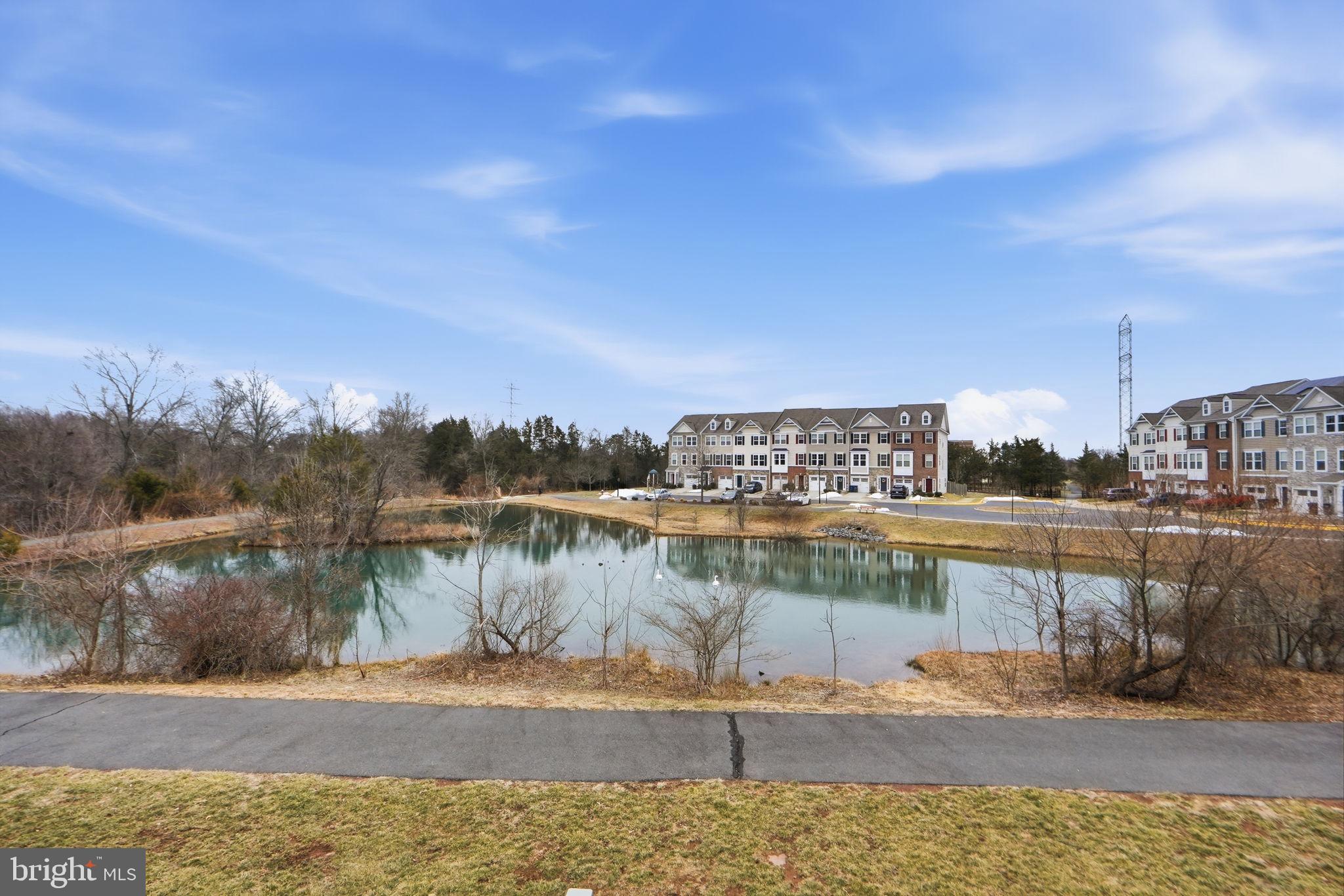 43593 MIRROR TERRACE