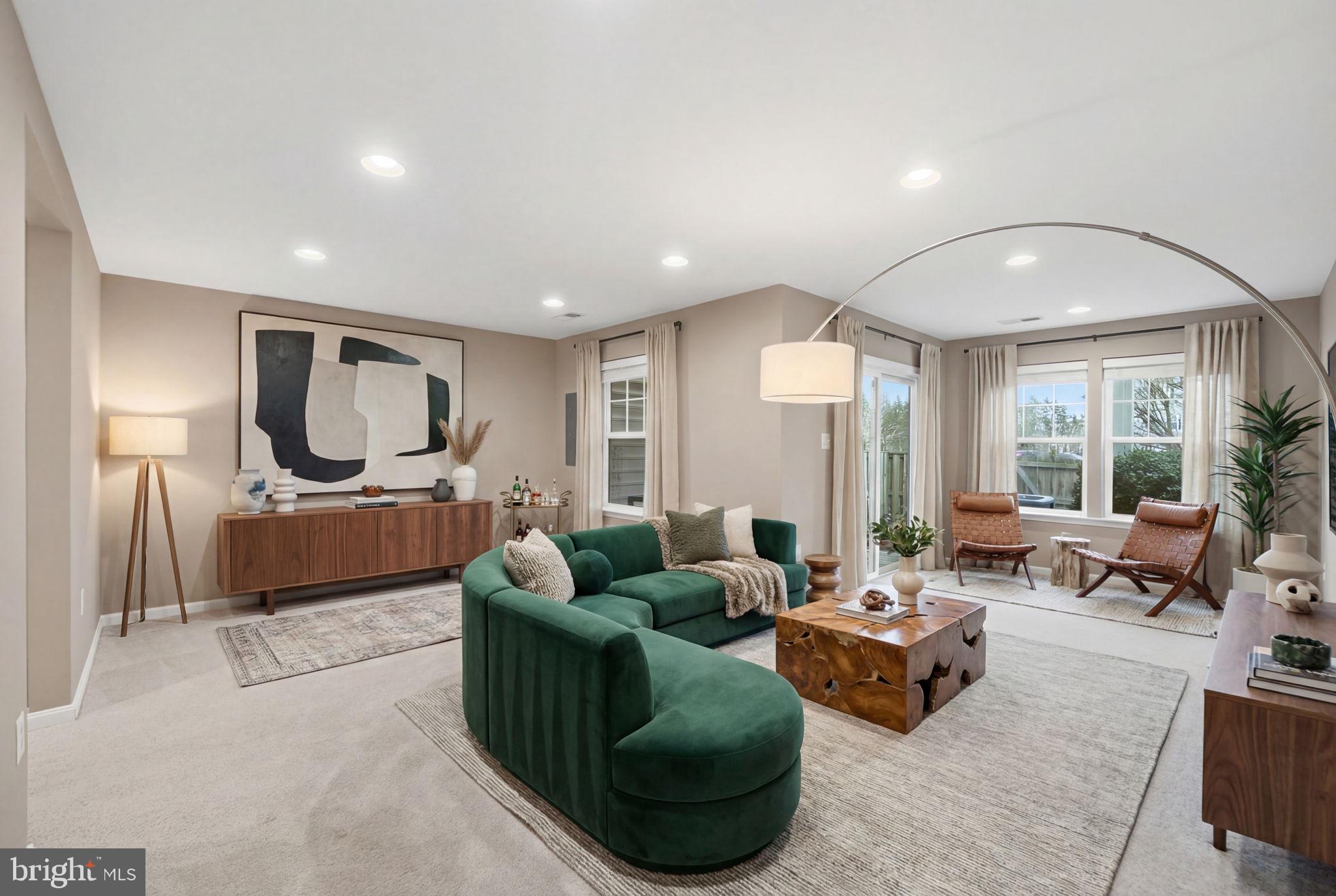 43593 MIRROR TERRACE